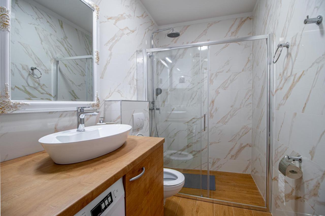 Apartments Euphoria East Rijeka Bagian luar foto